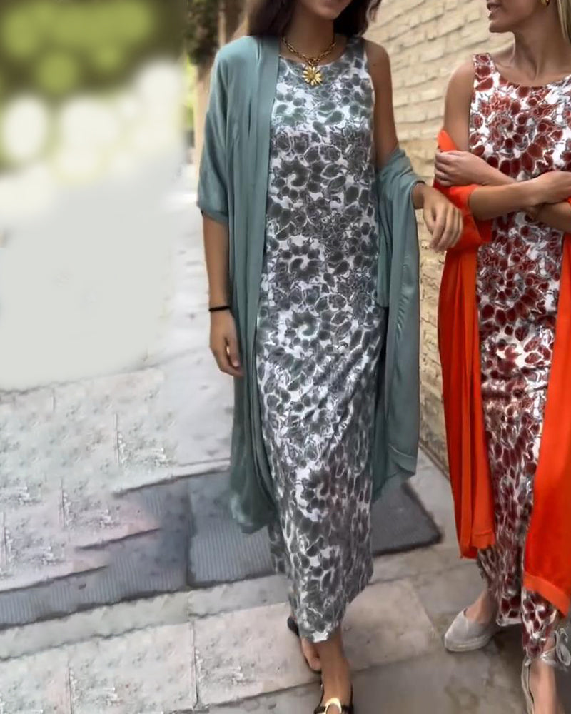 Izabella | Elegant Two Piece Suit with Comfortable Fit for Holiday and Summer Outings