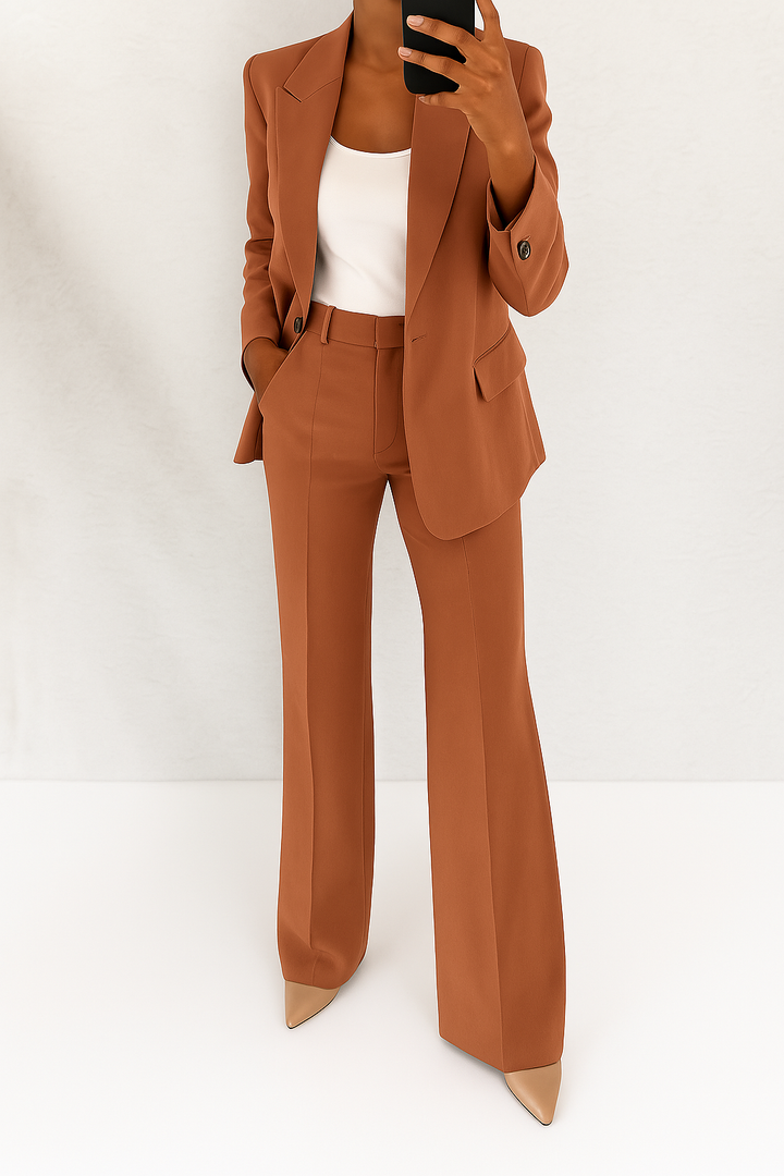 Cami | Timeless two-piece suit