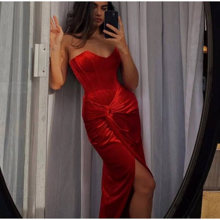 Ava/ Red Velvet Prom Dress