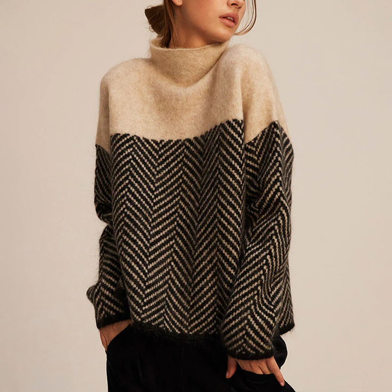 MIA | TURTLENECK SWEATER