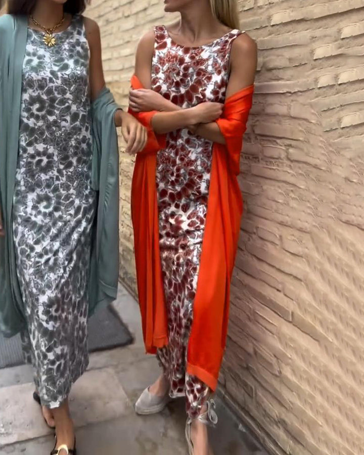 Izabella | Elegant Two Piece Suit with Comfortable Fit for Holiday and Summer Outings