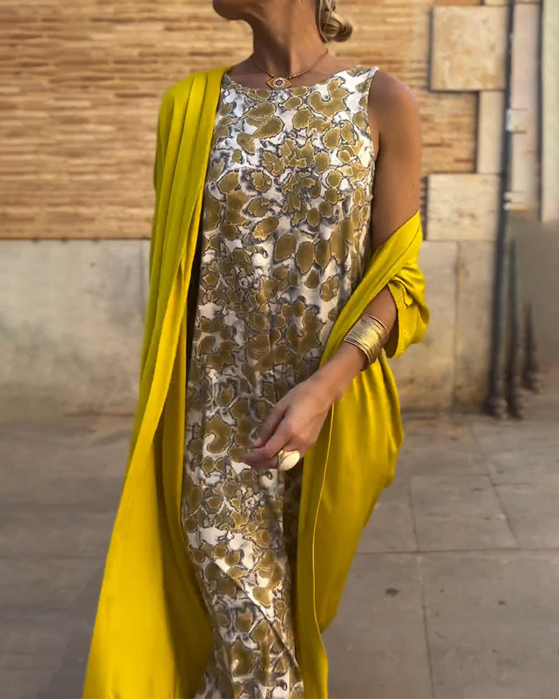 Izabella | Elegant Two Piece Suit with Comfortable Fit for Holiday and Summer Outings