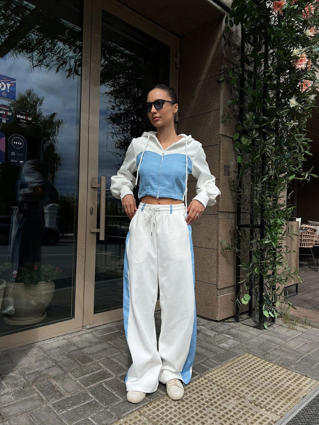 Daisy | Women's Hoodie in Multicolor