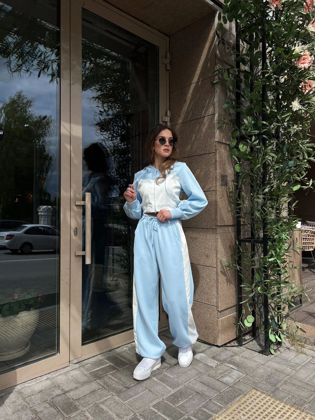 Daisy | Women's Hoodie in Multicolor